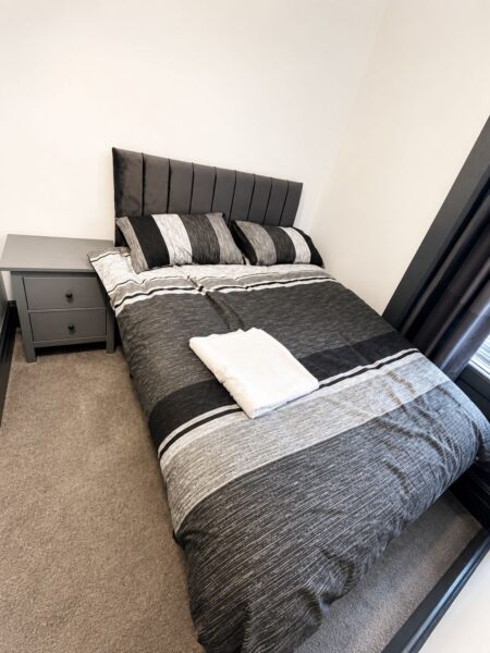 2 bedroom heart of Southside Glasgow
