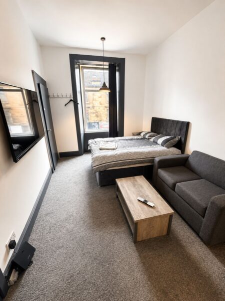 2 bedroom heart of Southside Glasgow
