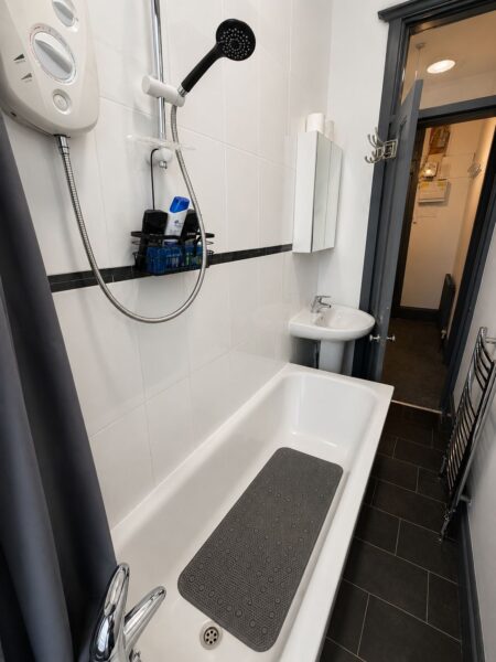 2 bedroom heart of Southside Glasgow